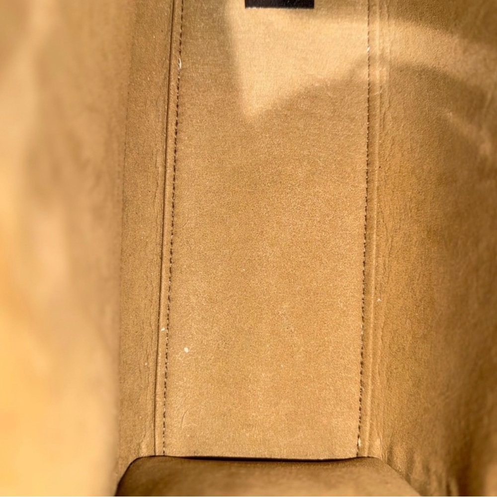 Fendi small sunshine tote bag + extra 900 dollar double sided strap included - Picture 9 of 11